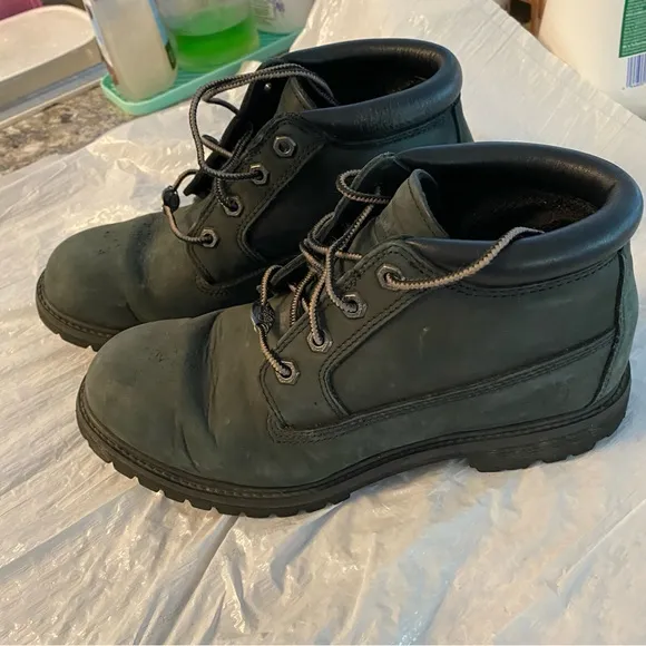 Timberland boots Nellie Chukka deep green SZ 8.5 Worn once