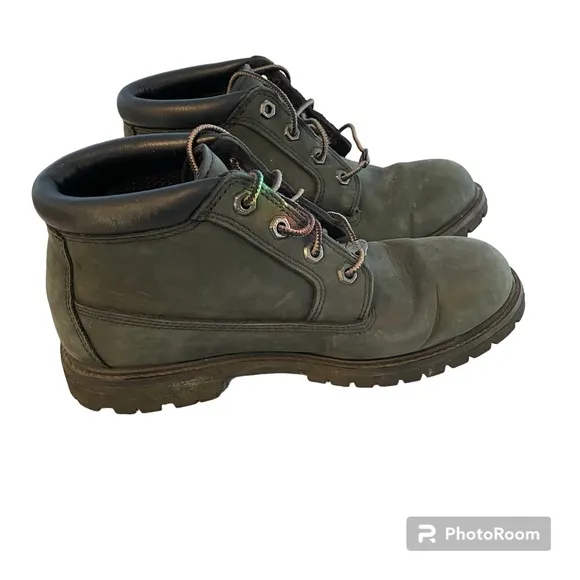 Timberland boots Nellie Chukka deep green SZ 8.5 Worn once