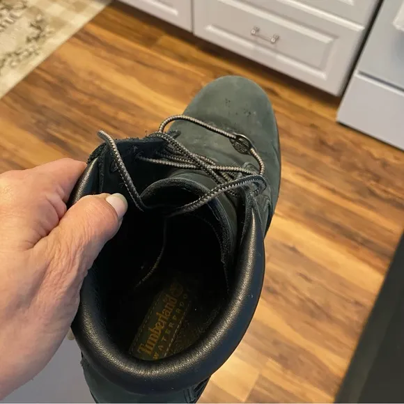Timberland boots Nellie Chukka deep green SZ 8.5 Worn once