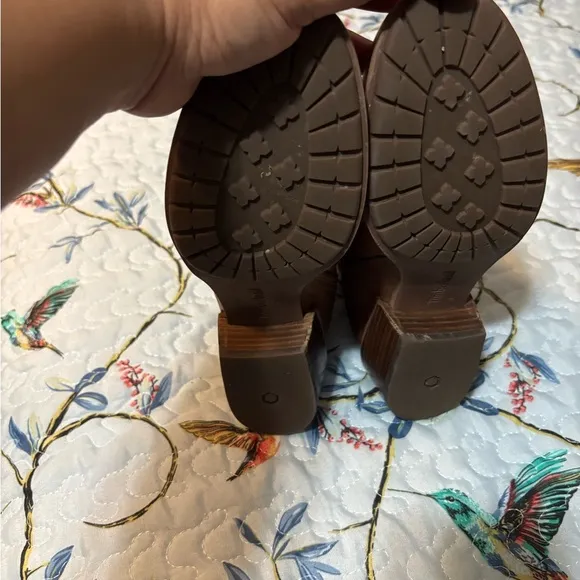 Timberland Brown Ankle Boots  and Elastic Side Panels