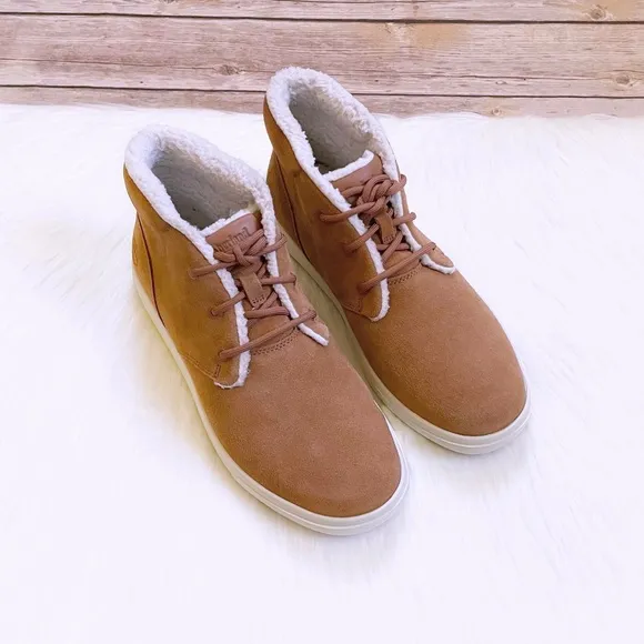 Timberland Men’s Ashwood Park Warm Lined Chukka Boots