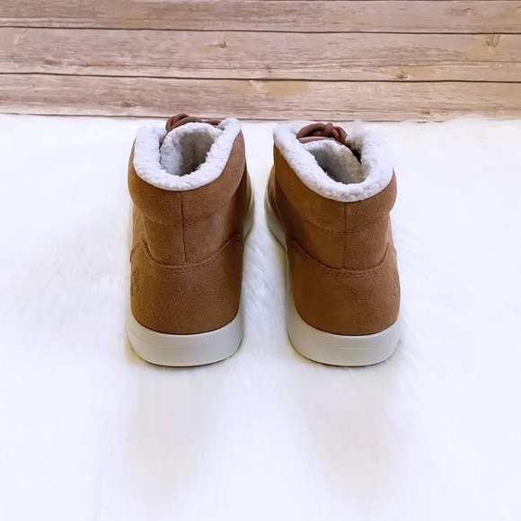 Timberland Men’s Ashwood Park Warm Lined Chukka Boots
