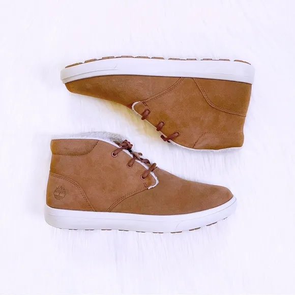 Timberland Men’s Ashwood Park Warm Lined Chukka Boots