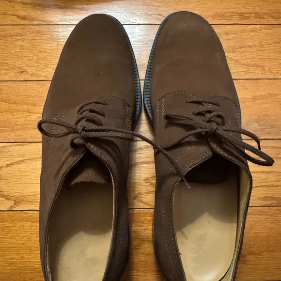 Tod’s Brown Lace-Up Shoes