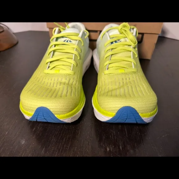 Topo Specter 2 Running Shoes Sneakers Green/Blue Mens Size 9