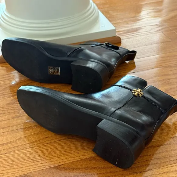 Tory Burch Everly Logo Black Leather Ankle Bootie’s with Gold Logo Size 7.5