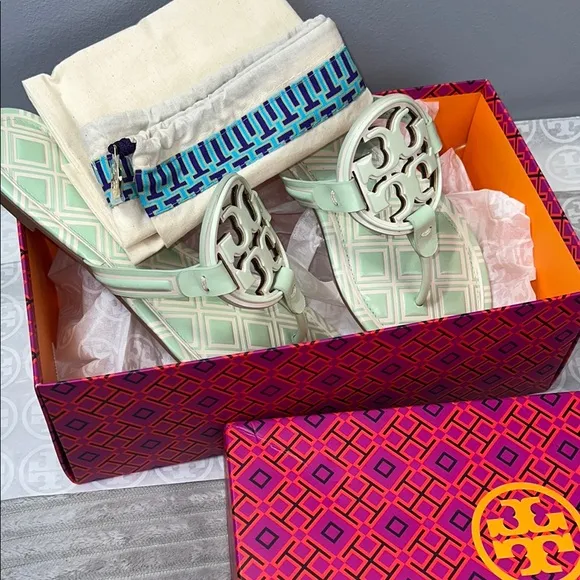 Tory Burch Metal miller printed veg leather  new ivory/meadow mist/101. ord(A18)