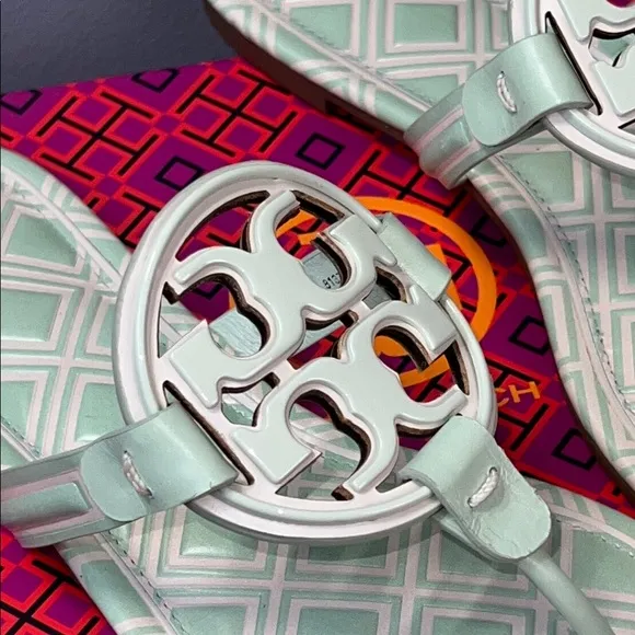 Tory Burch Metal miller printed veg leather  new ivory/meadow mist/101. ord(A18)