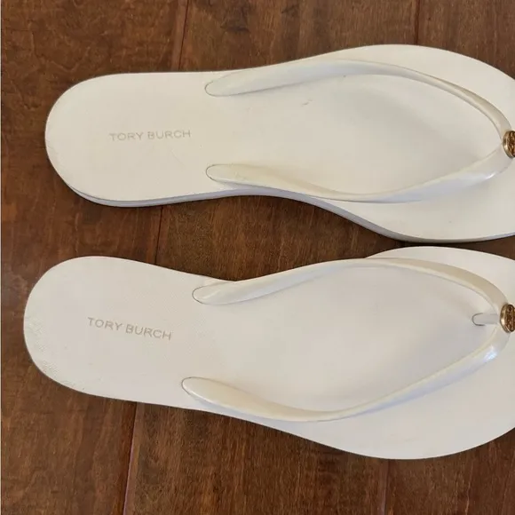 Tory Burch Solid Thin Flip-Flop Sandals, New Ivory/Gold, Size 9