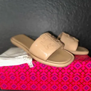 Tory Burch Tan Slide Sandals with Minimalist Design