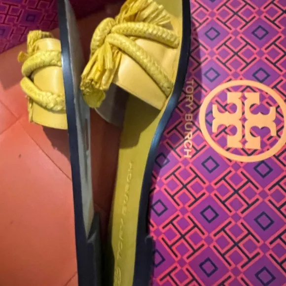 Tory Burch Yellow Raffia Sandals with Ruffled Bow