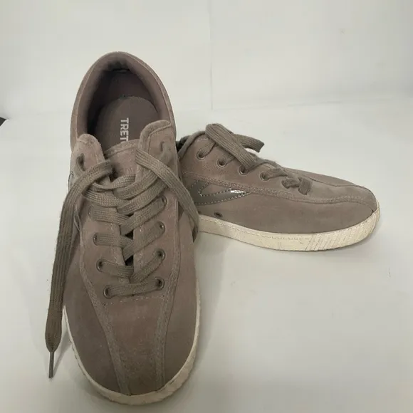 Tretorn Men’s Soft Mushroom Color Suede Nylite 2 Plus Lace Up Sneakers Size 9.5.