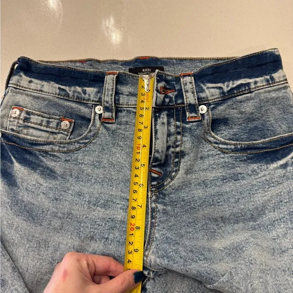 True Religion Ricki Jeans 25 Relaxed Straight Leg Mid Rise Denim Distressed Fit