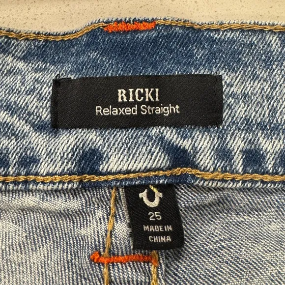 True Religion Ricki Jeans 25 Relaxed Straight Leg Mid Rise Denim Distressed Fit