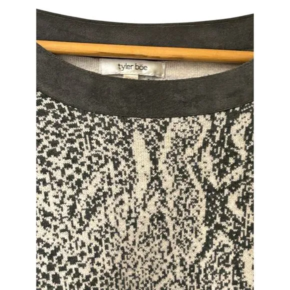 Tyler Boe Fringed Poncho Sweater M/L Gray Cashmere Blend Knit