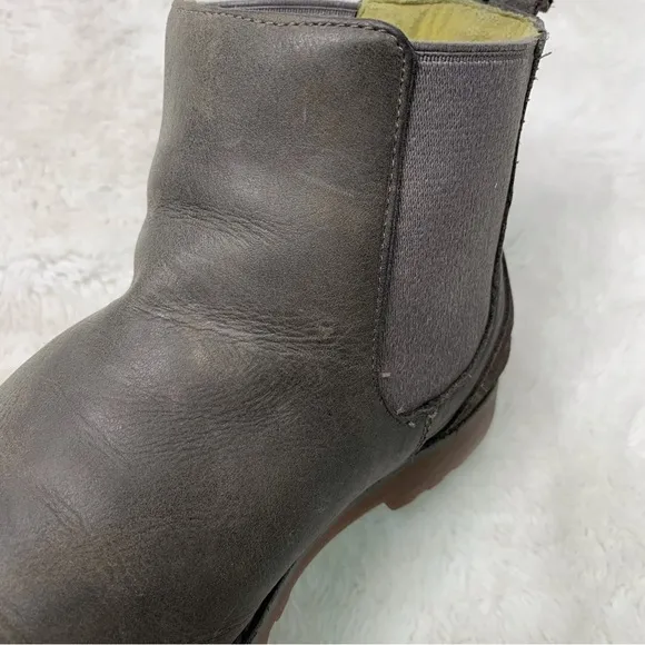 UGG 1017180K Kid's Callum Casual Green Leather Boots Size 3
