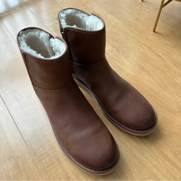 UGG Abree Mini Brown Leather Ankle Boots, Women’s Size 12