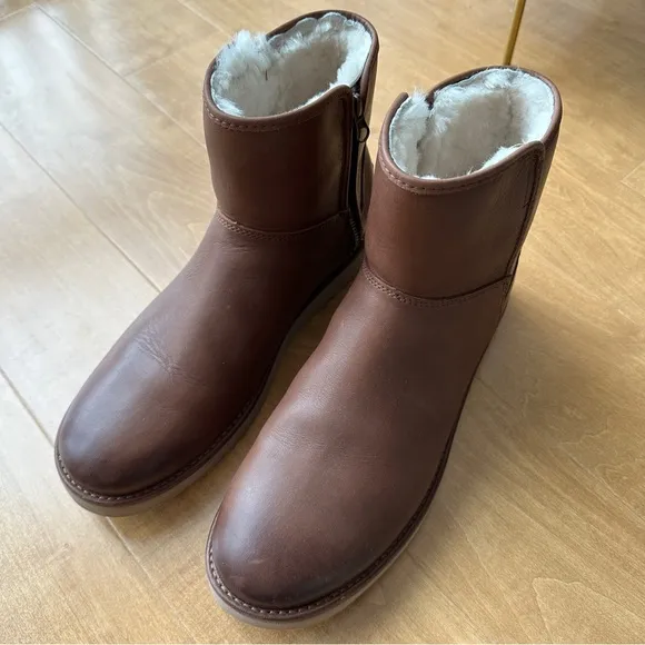 UGG Abree Mini Brown Leather Ankle Boots, Women’s Size 12