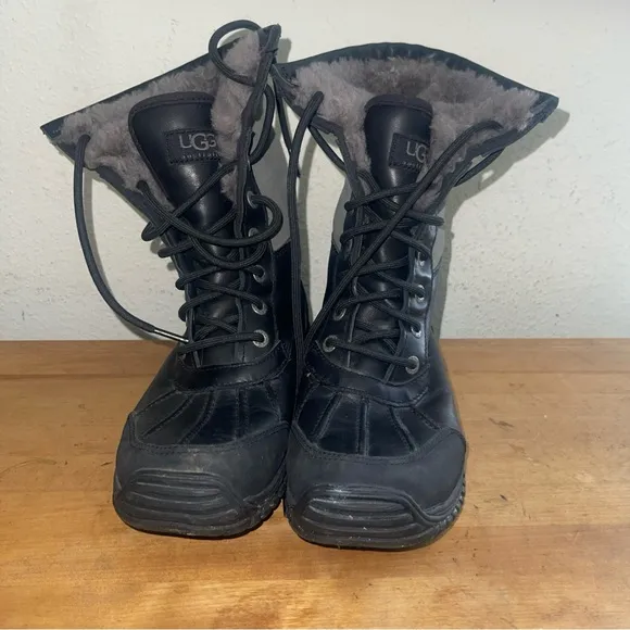 UGG Adirondack ll Black Gray Sheepskin Leather Womens Winter Boots Sz 6