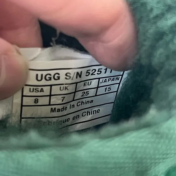 UGG Australia Childrens Kids Classic‎ Short Boots 8 Green Shearling Warm Winter
