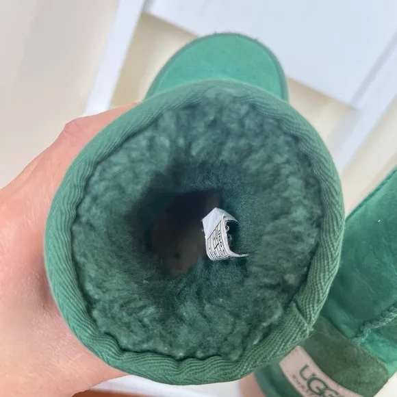 UGG Australia Childrens Kids Classic‎ Short Boots 8 Green Shearling Warm Winter