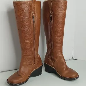 UGG Australia -Leather Wedge Tall Boots w/ Sheepskin - British Tan -size 6