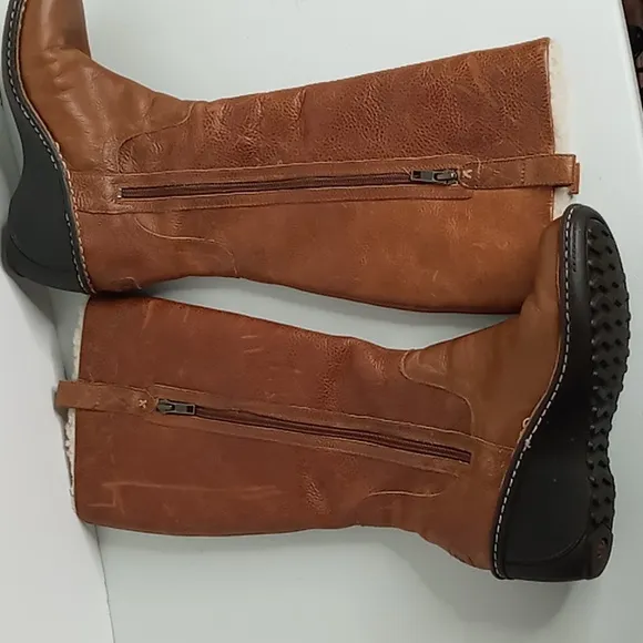 UGG Australia -Leather Wedge Tall Boots w/ Sheepskin - British Tan -size 6