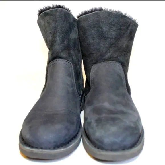 UGG Australia Uggs Naiyah Black Leather Boots Shearling warm 8