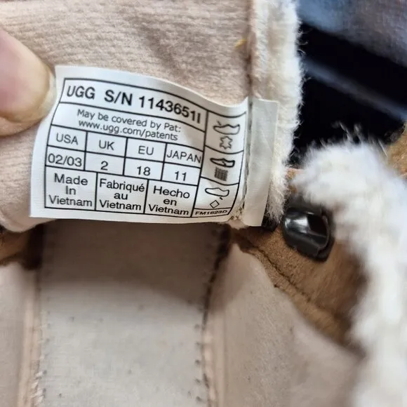 UGG Baby Rennon II Strappy Boots Size 02 -03 Months Chestnut (89)