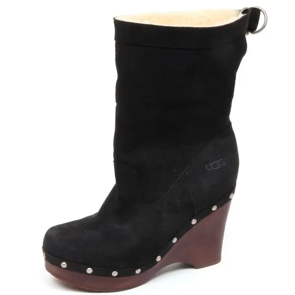 UGG Black Leather Carnegie Cuffed Shearling Clog Style Boots 1001317 Size 8