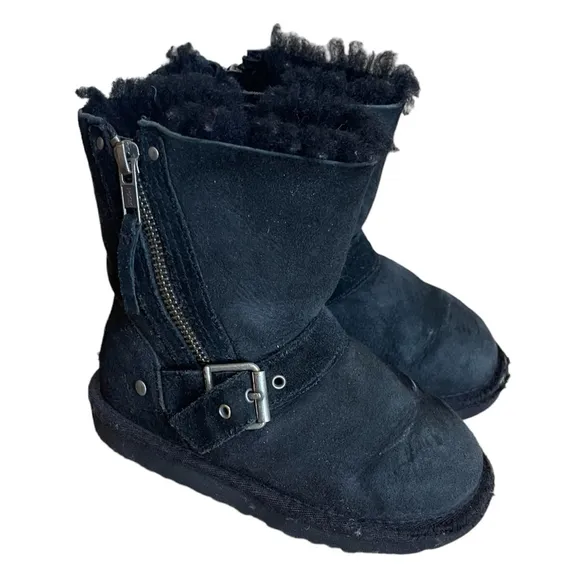 UGG Blaise boys kids black short boots zipper &amp; buckle Sz 10 US
