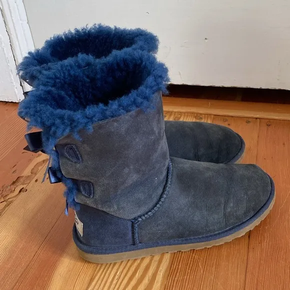 Ugg Blue Suede Bailey Bow Shearling Boots 6