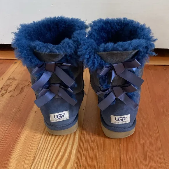Ugg Blue Suede Bailey Bow Shearling Boots 6
