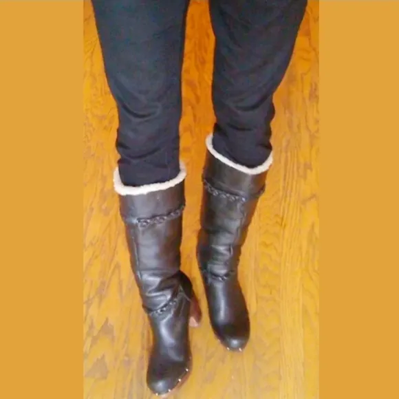 UGG Boots, Clog Heel, Shearling Lined, Size 7