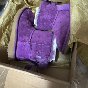 UGG Boots for Girls Size 10