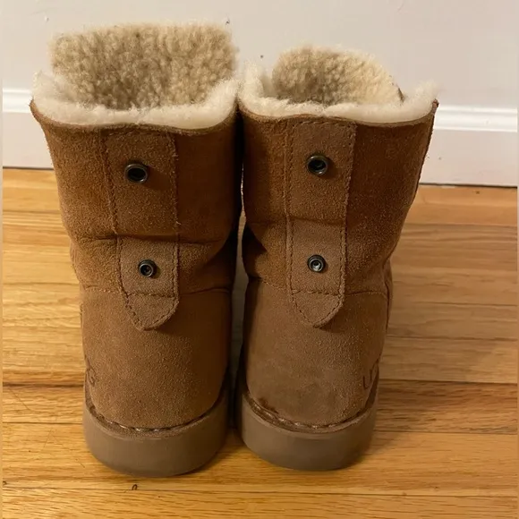 UGG - Chestnut Quincy Boot