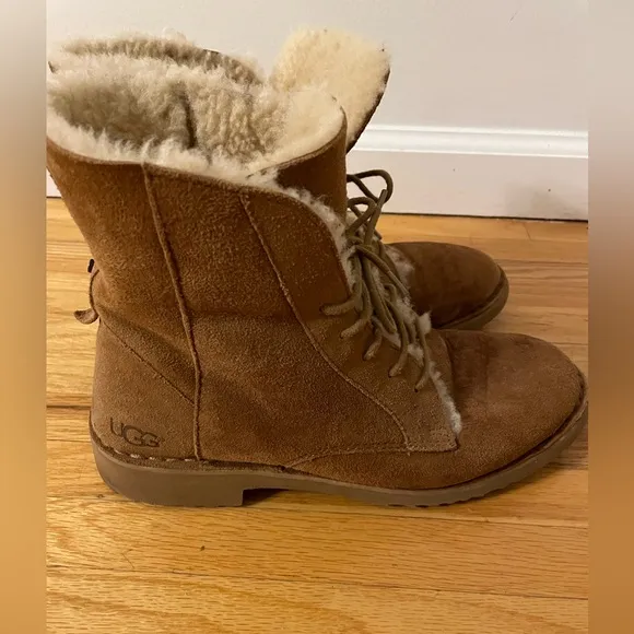 UGG - Chestnut Quincy Boot