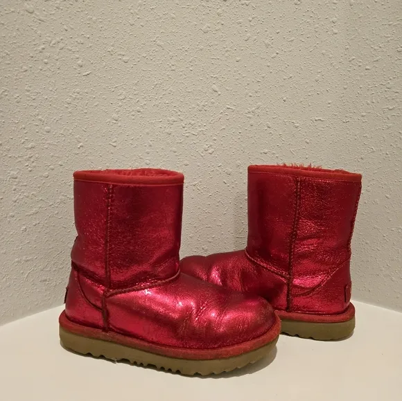 UGG Classic II Short Kids Metallic Sparkle Leather Red Boots Size 1