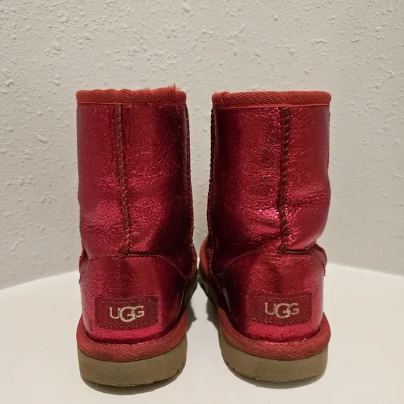 UGG Classic II Short Kids Metallic Sparkle Leather Red Boots Size 1