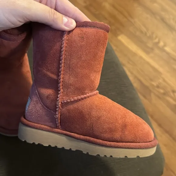 UGG Classic II Toddler Boots Size 8 USA
