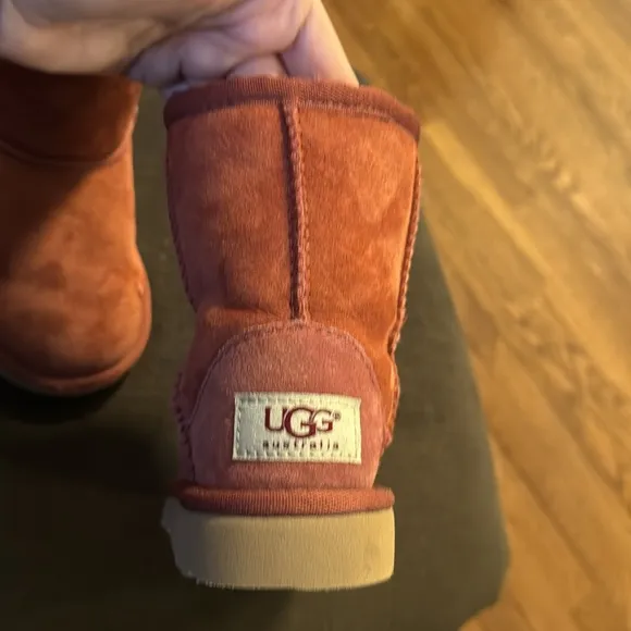 UGG Classic II Toddler Boots Size 8 USA