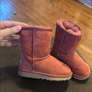UGG Classic II Toddler Boots Size 8 USA