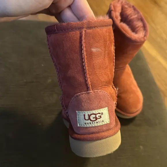 UGG Classic II Toddler Boots Size 8 USA