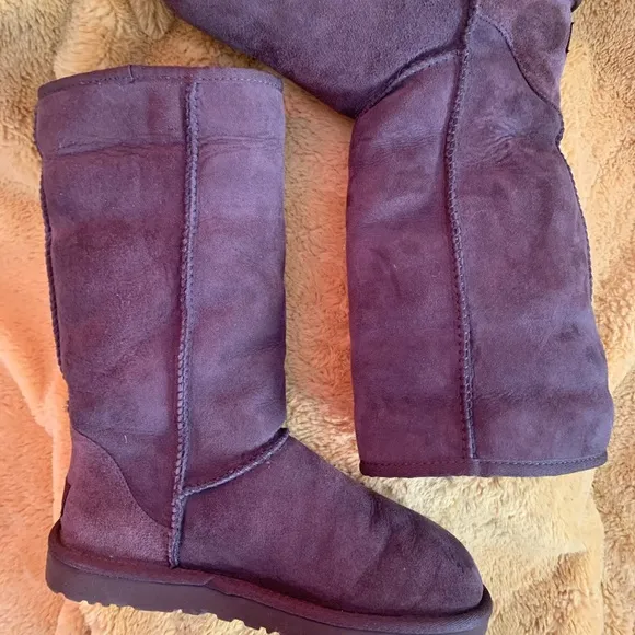 Ugg Classic Tall Dark Brown Boots Women’s Size 6