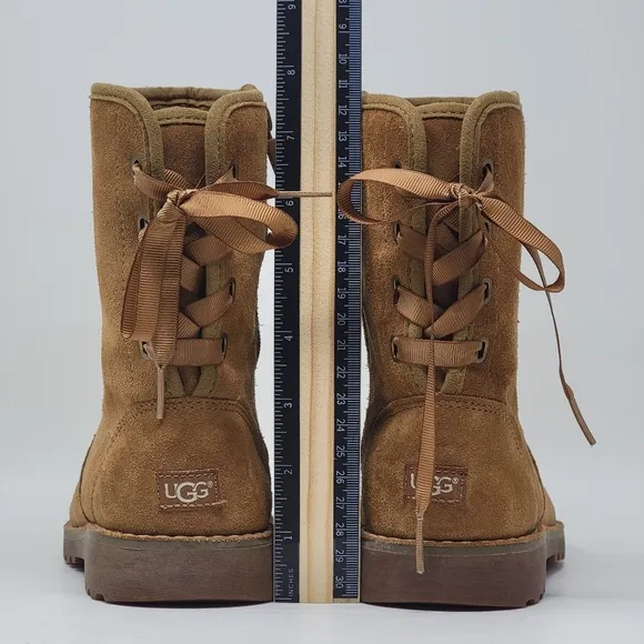 UGG Corene Winter Boot 1005146K Side Zip Brown Suede Kids Size 4 Pre-owned
