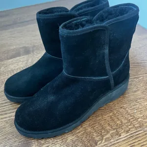 UGG Cory II Wedge Boots Suede Leather Shearling Sherpa Black Cozy Warm Luxury 7