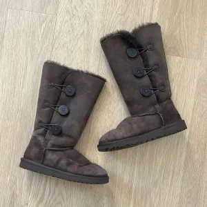 Ugg Cozy Brown Button-Up Sherpa Lined Mid Calf Women's Boots Size 7