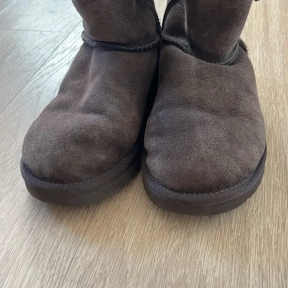 Ugg Cozy Brown Button-Up Sherpa Lined Mid Calf Women's Boots Size 7