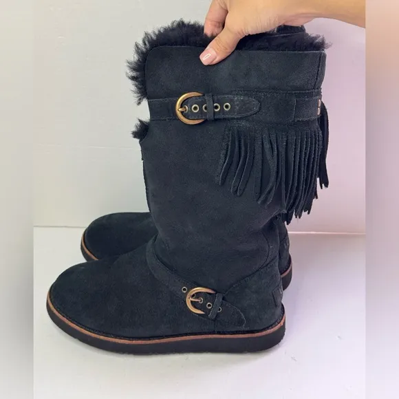 UGG Dauphine US Size 7 Woman Dark Blue Fringe Boots Fall Winter