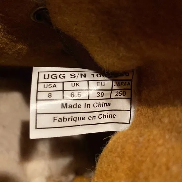 Ugg Distressed Warm Brown Suede Yellow Logo Wool Sheepskin Lining Boots